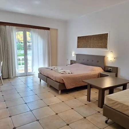 Perla Agia Marina (Crete)