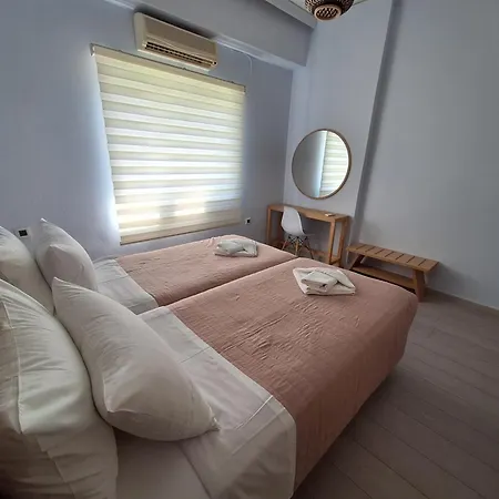 Perla Aparthotel Agia Marina (Crete)