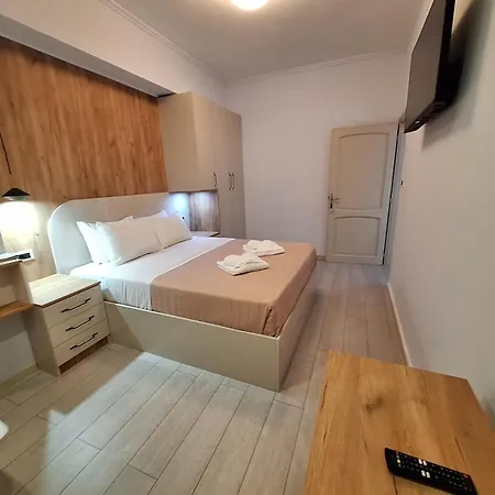 Perla 3* Agia Marina (Crete)