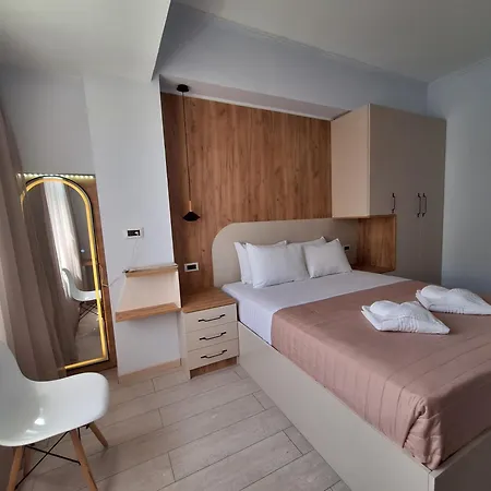Perla 3*