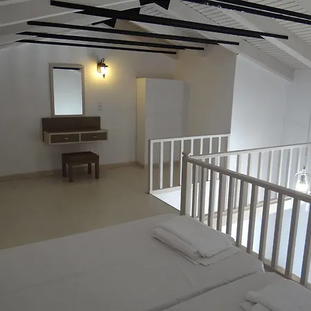 Perla 3* Agia Marina (Crete)