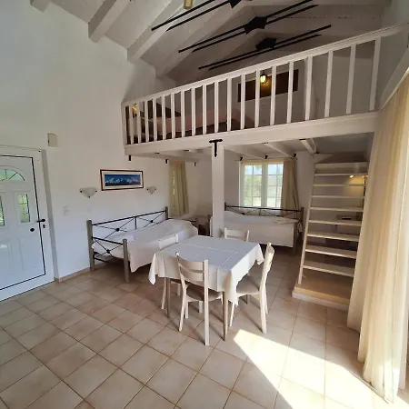 Perla Aparthotel Agia Marina