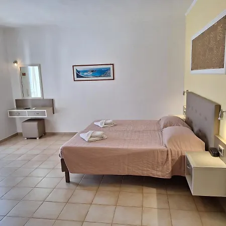 Perla Aparthotel